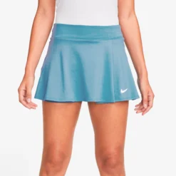 Nike Dri-Fit Court Flouncy Gonna Donna - Color Petrolio 12 Nike Dri-Fit Court Flouncy Gonna Donna - Color Petrolio -Negozio di articoli sportivi da tennis 56610000 18