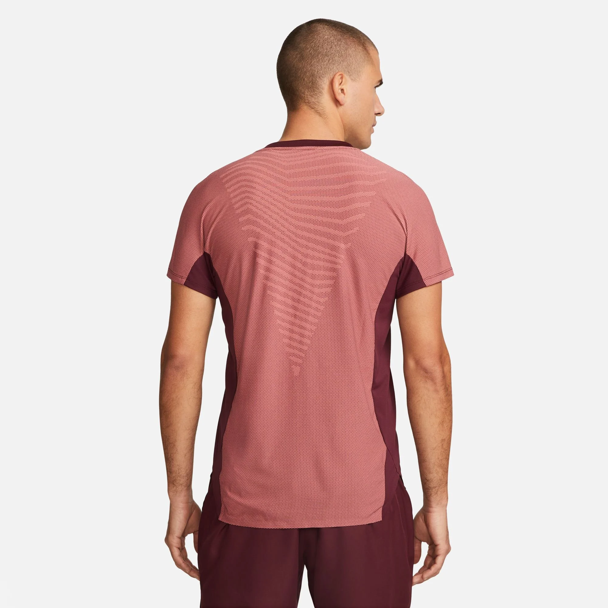 Nike Dri-Fit Advantage Court Slim UL RG Polo Uomini - Rosso Scuro, Rosa Antico 11 Nike Dri-Fit Advantage Court Slim UL RG Polo Uomini - Rosso Scuro, Rosa Antico - immagine 11