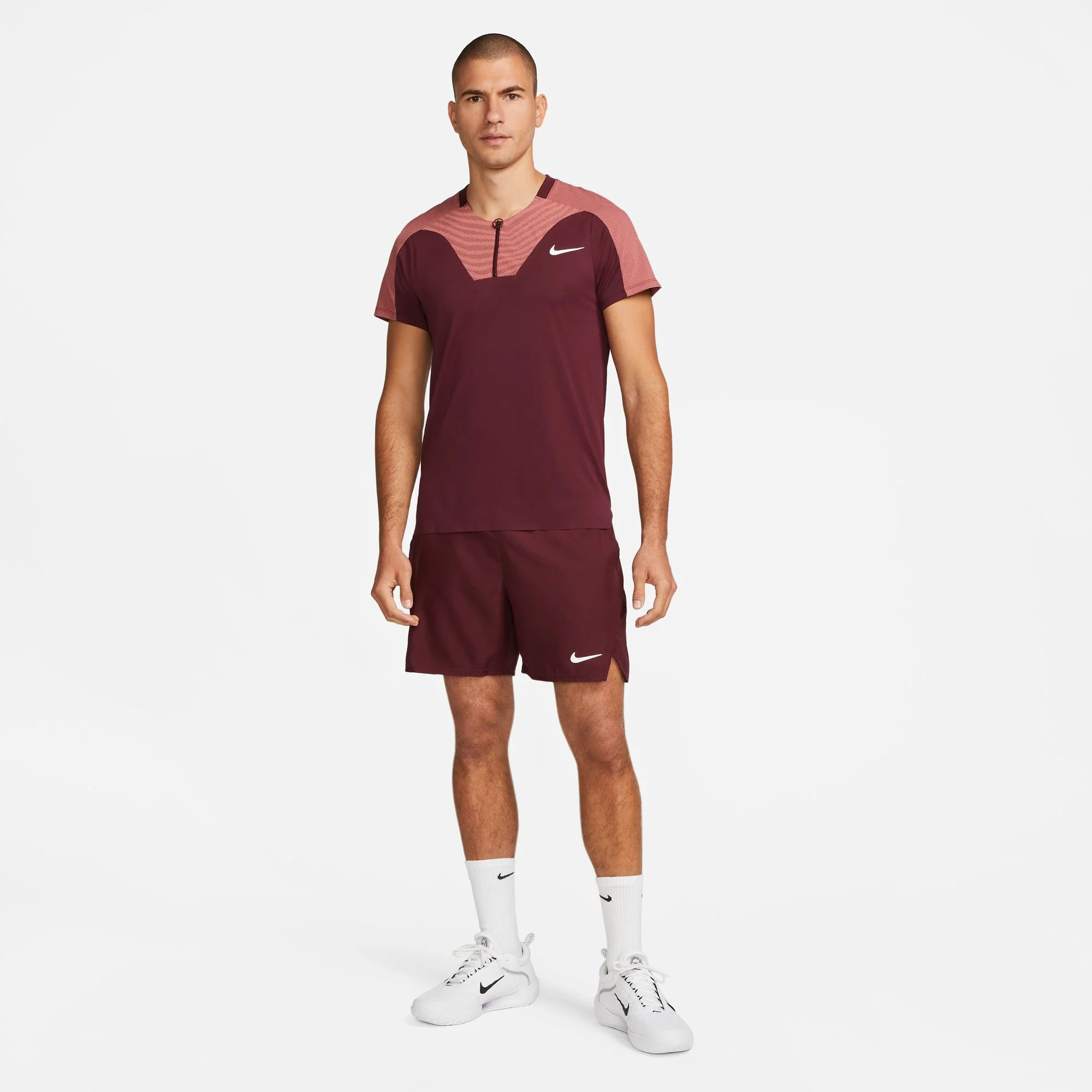 Nike Dri-Fit Advantage Court Slim UL RG Polo Uomini - Rosso Scuro, Rosa Antico 12 Nike Dri-Fit Advantage Court Slim UL RG Polo Uomini - Rosso Scuro, Rosa Antico - immagine 12