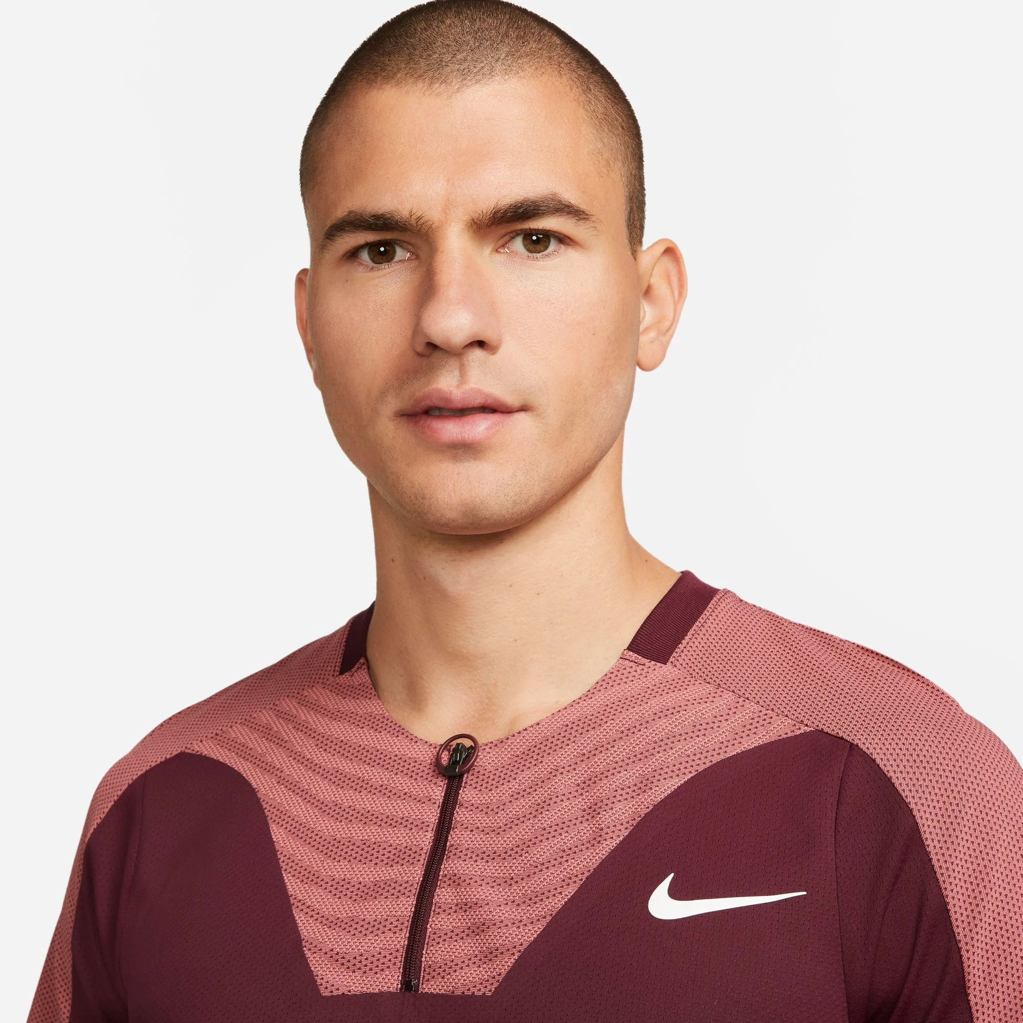 Nike Dri-Fit Advantage Court Slim UL RG Polo Uomini - Rosso Scuro, Rosa Antico 13 Nike Dri-Fit Advantage Court Slim UL RG Polo Uomini - Rosso Scuro, Rosa Antico - immagine 13